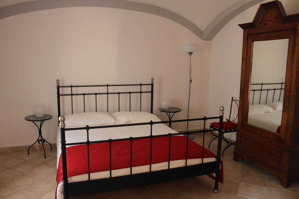 B&B Bricco Fiore Briaglia Rum bild