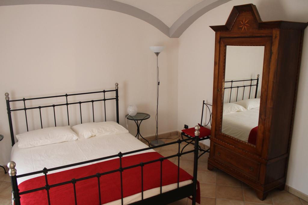 B&B Bricco Fiore Briaglia Rum bild